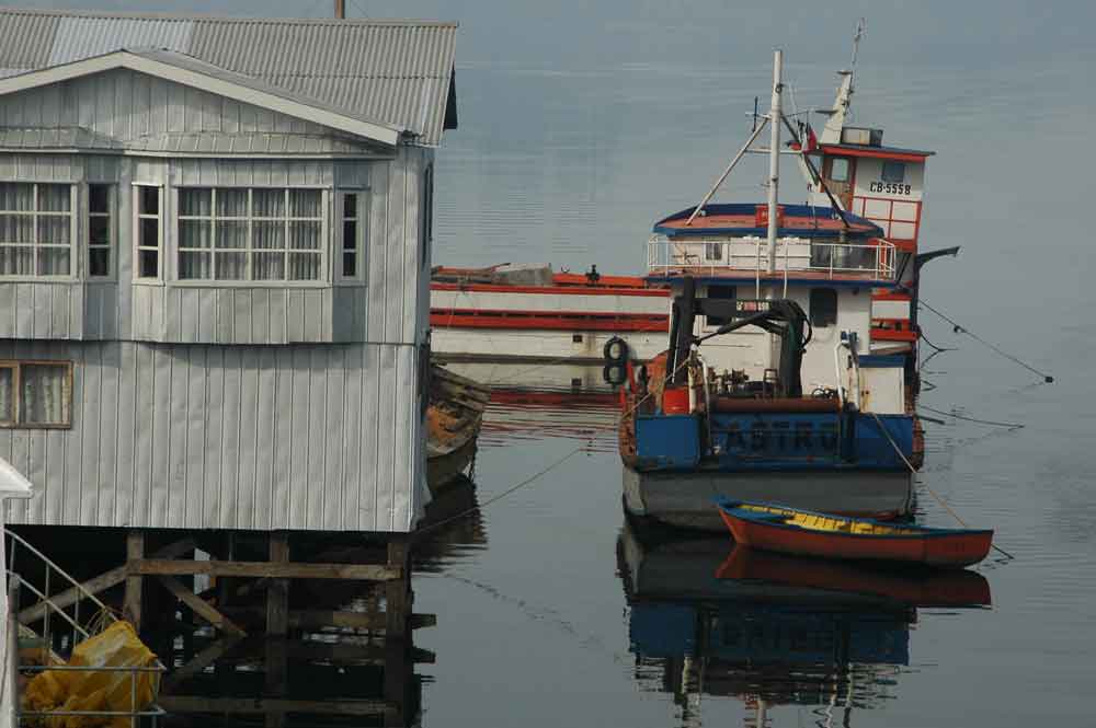 48 - Chile - isla de Chiloe, Castro, puerto
